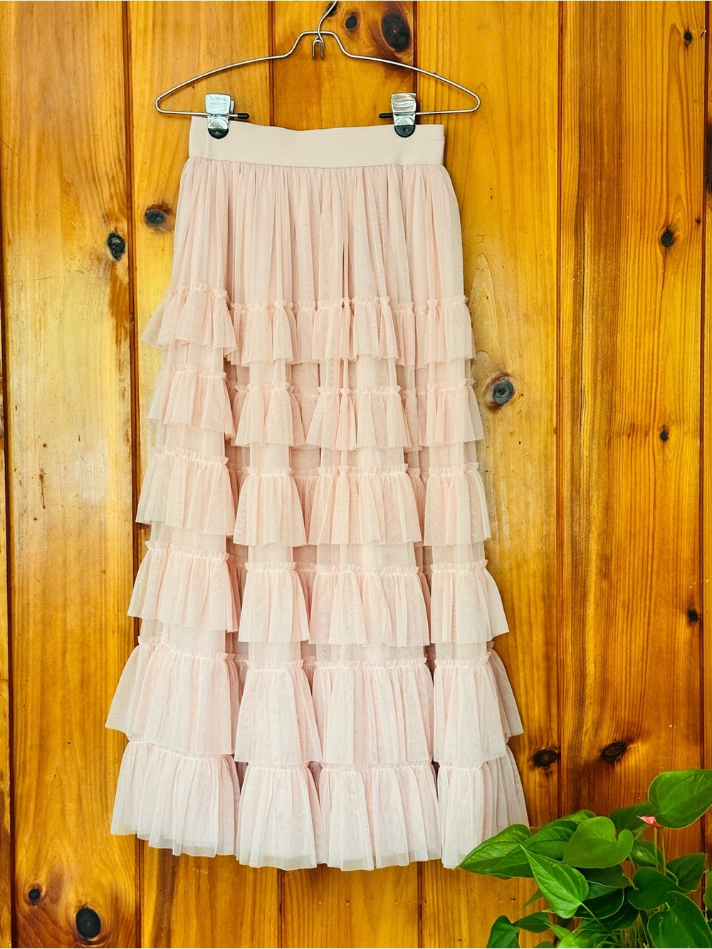 BODEN Women’s Tiered Ruffle Midi Skirt - Blush Pink